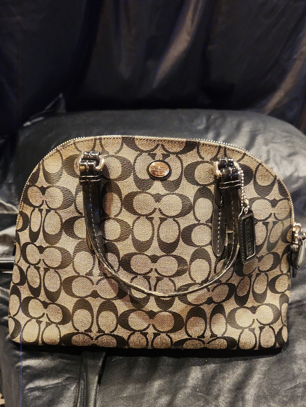 Coach Peyton signature cora domed satchel #f24606 *any signs of wear are in pics